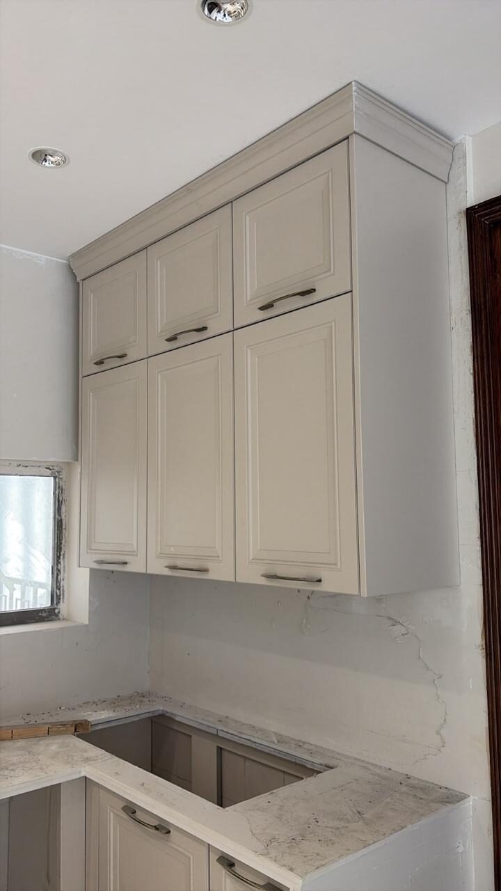 White shaker kitchen cabinets Gurgaon